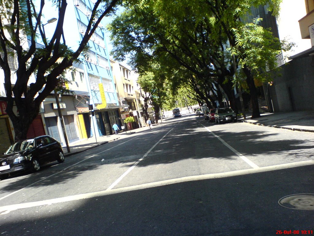 RUA TUPINAMBAS ESQUINA COM OLEGARIO MACIEL , BELO HORIZONTE MG by FERNANDOLADEIRA