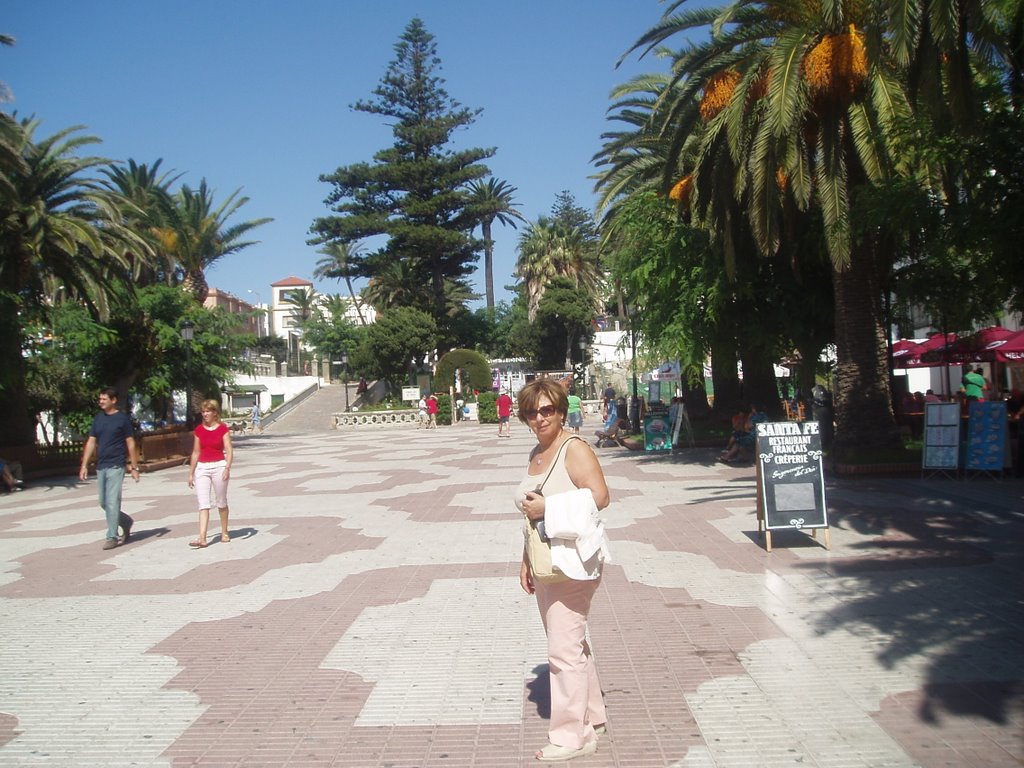 Tarifa, paseo by Mª Luz