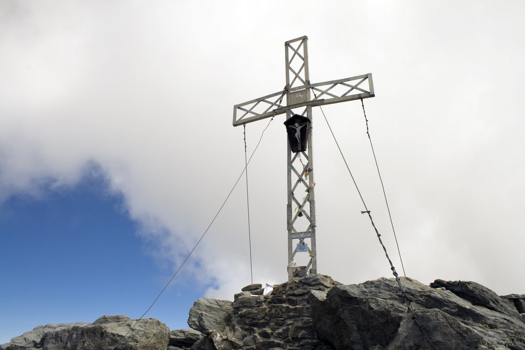 Croce del Pizzo Scalino (m 3323) by Andrea#84