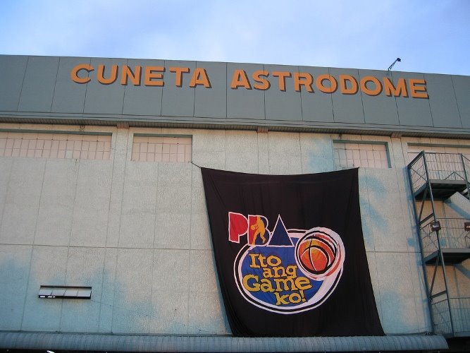 Cuneta Astrodome outside by five star K-92