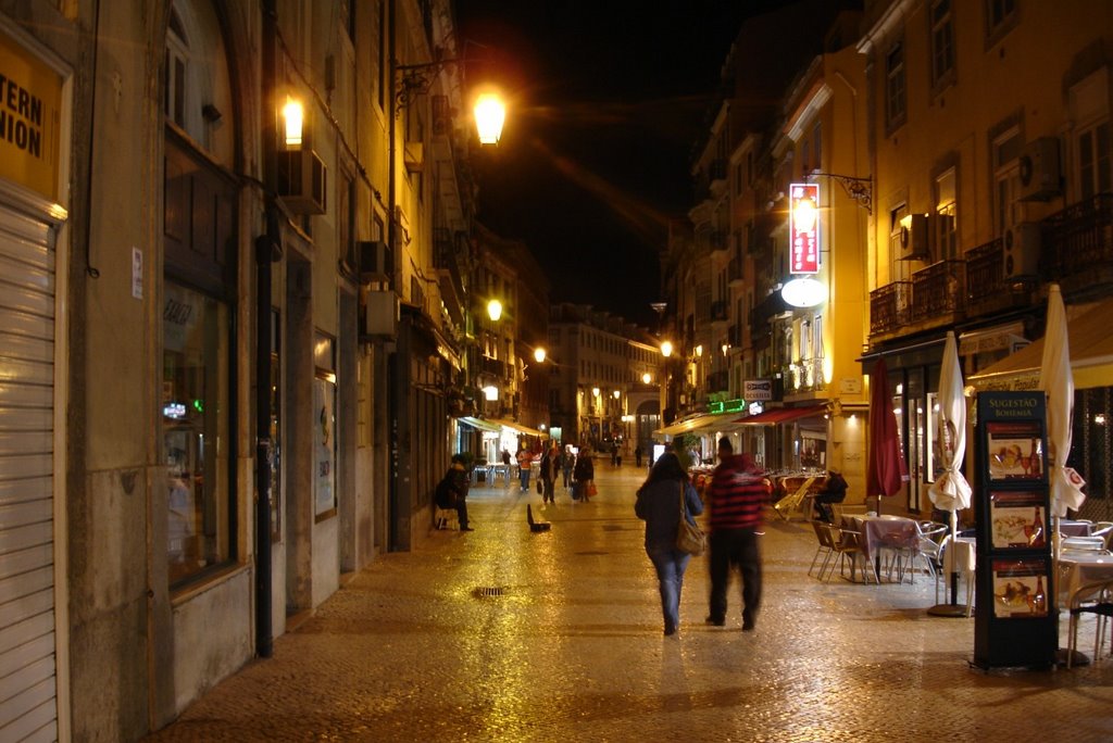 Lisboa.pt Rua das Portas de Santo Antao by SINHA