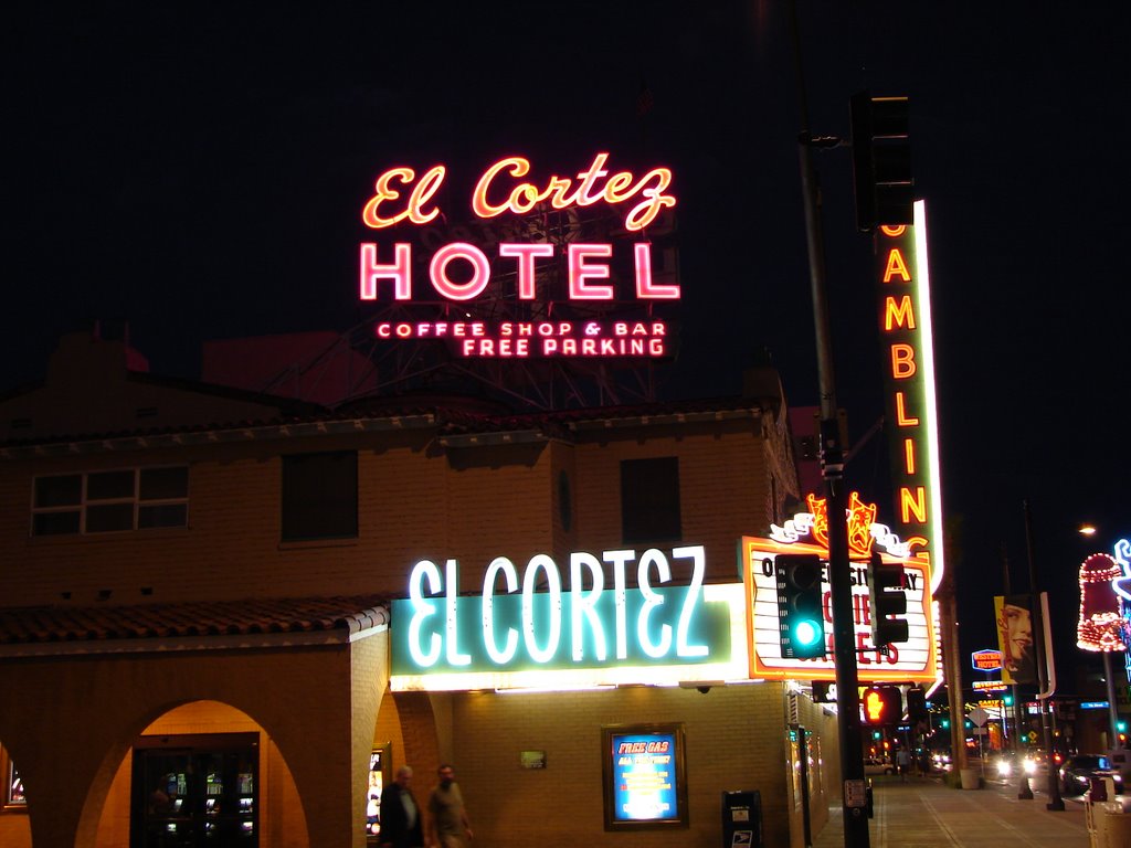 The El Cortez Hotel by gohokies