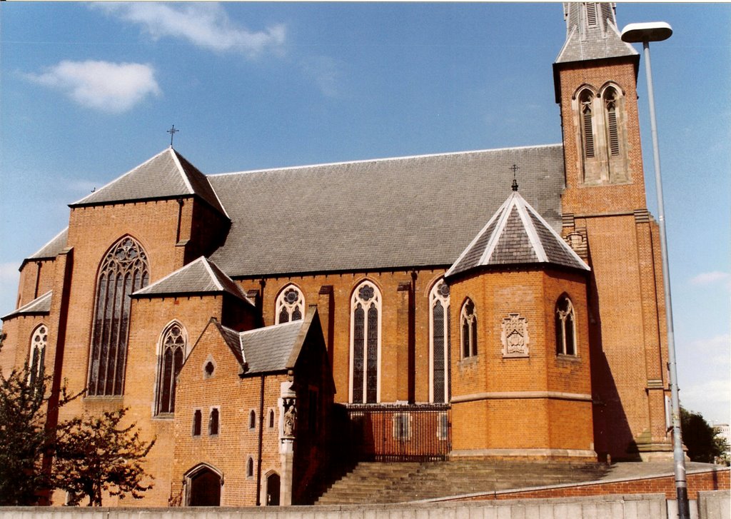 St Chad red bricks Church by AleBonf