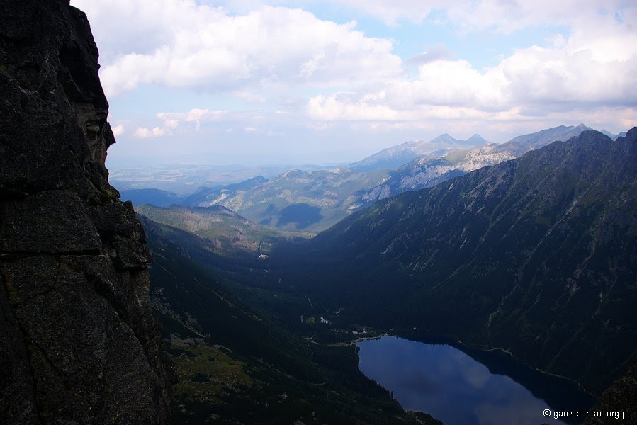 Widok z Żabiego Mnicha na Morskie OKO by Ganz