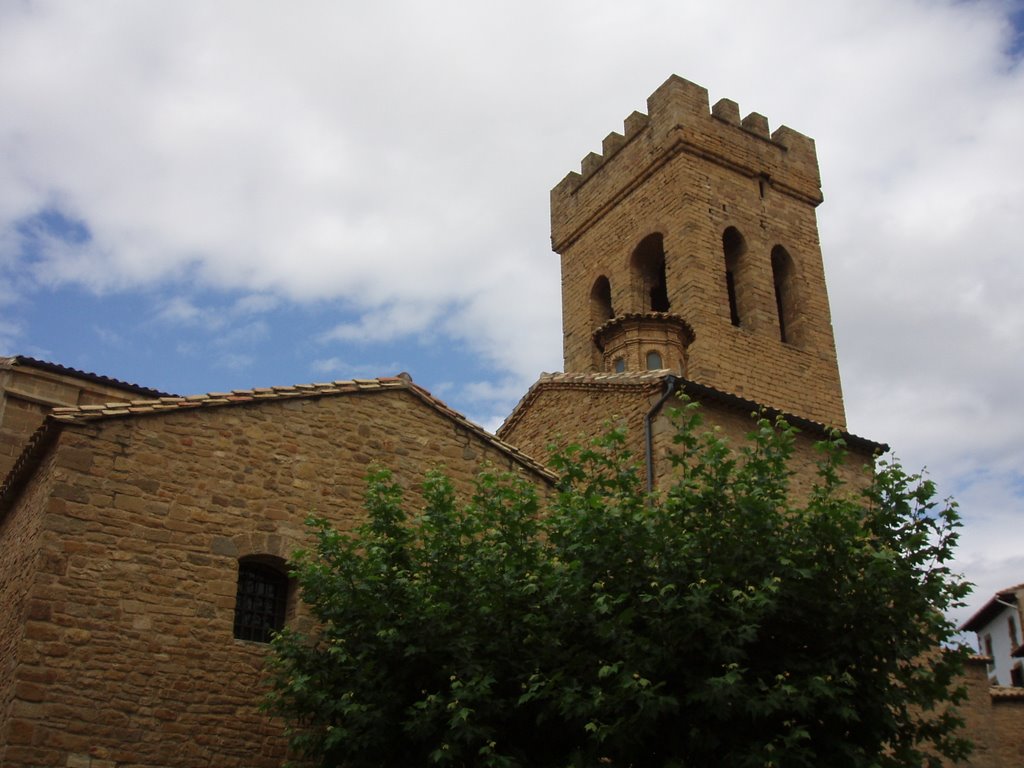 Iglesia de Santiago by emorlo