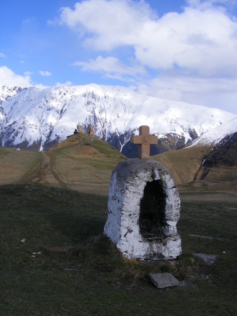 Tsminda Sameba Complex, Gergeti, Georgia by gsella