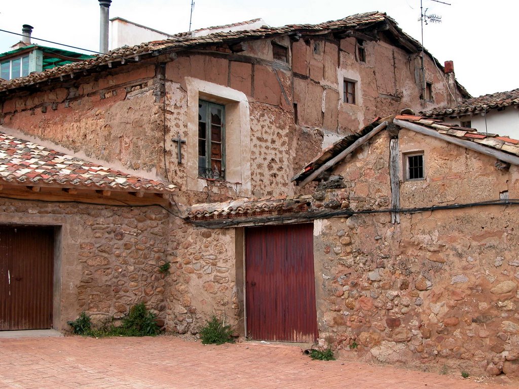 NESTARES (Valle del Iregua-Camero Nuevo). La Rioja. 2005. by Carlos Sieiro del Nido