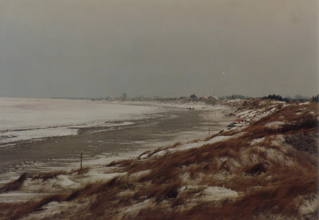 Bratten strand vinter 1996 by Hans Olsen