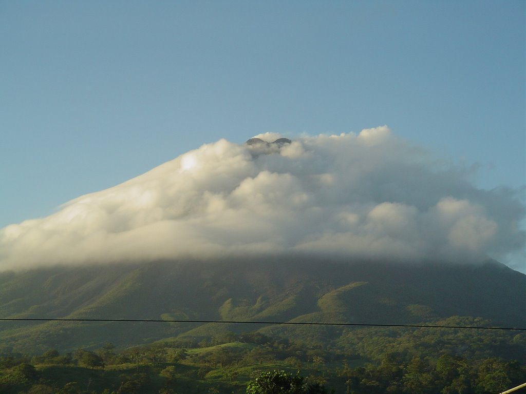 Lady Arenal clouds by njhartland