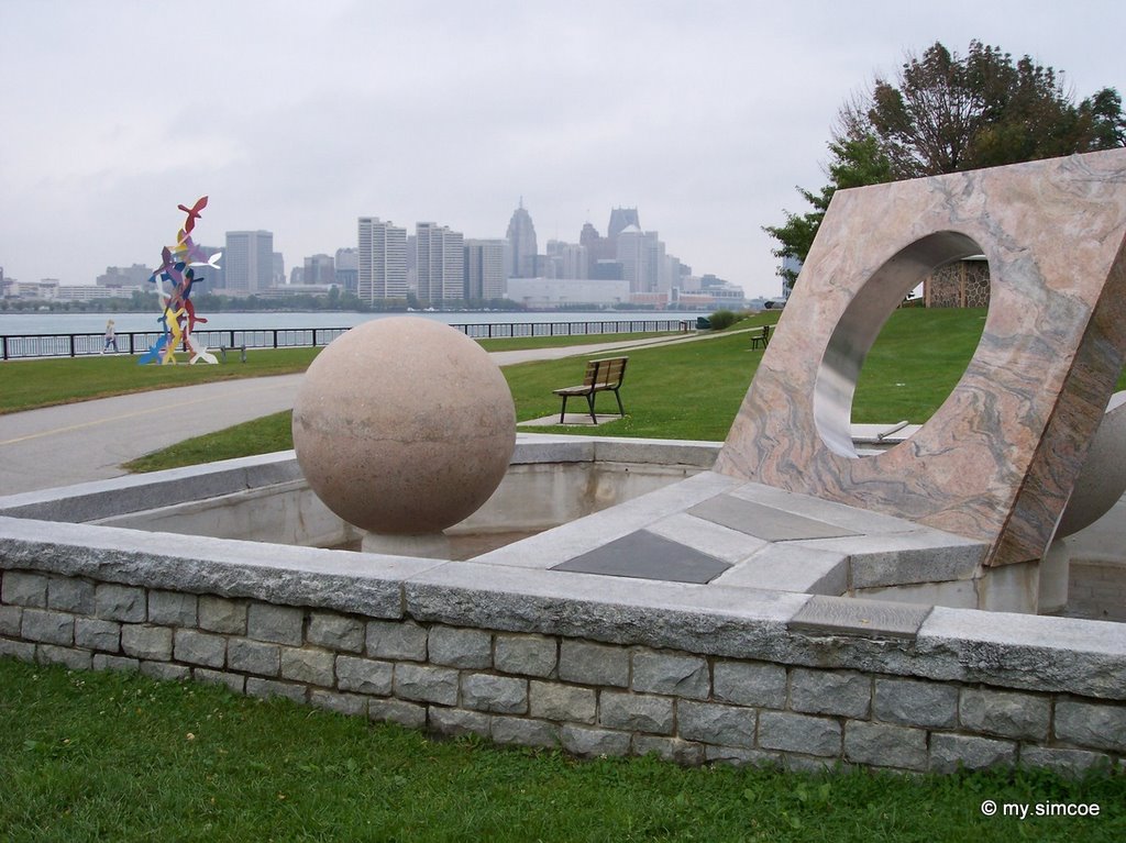 Sculpture On Riverside Drive by jerry550