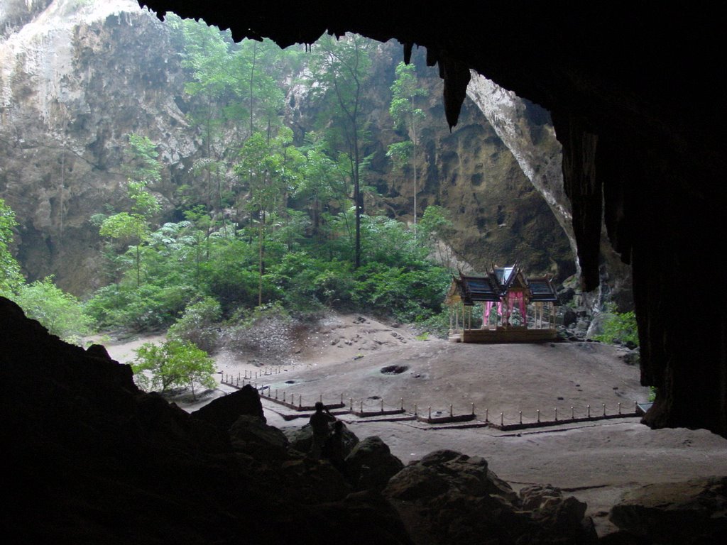 04 Hua Hin, Phraya Nakhon Cave by Robert Chiappori