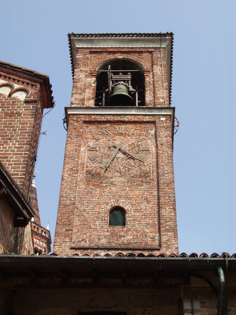 CHIARAVALLE CAMPANILE CON OROLOGIO by cataldo santoro