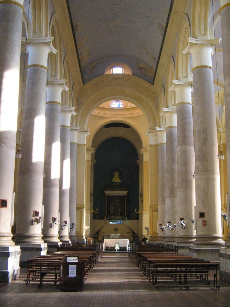 Iglesia de la Encarnación (interior) by Tomás Martínez Mora