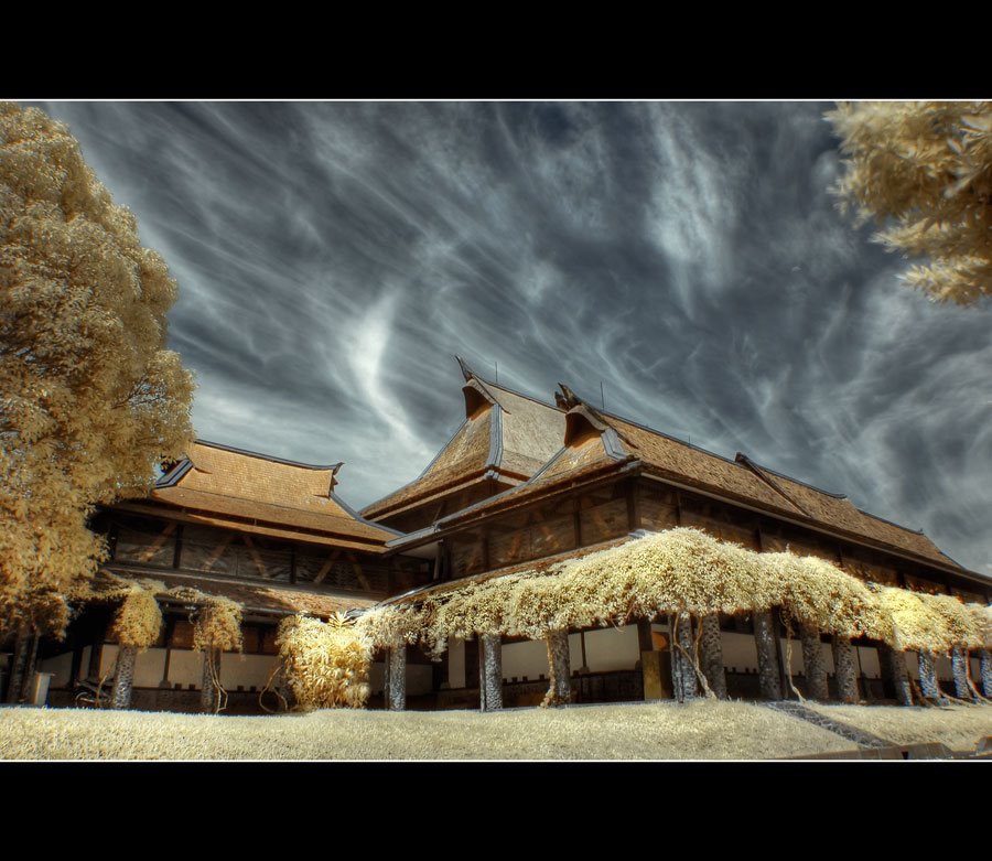 Aula Barat ITB by Arnold Wibisono