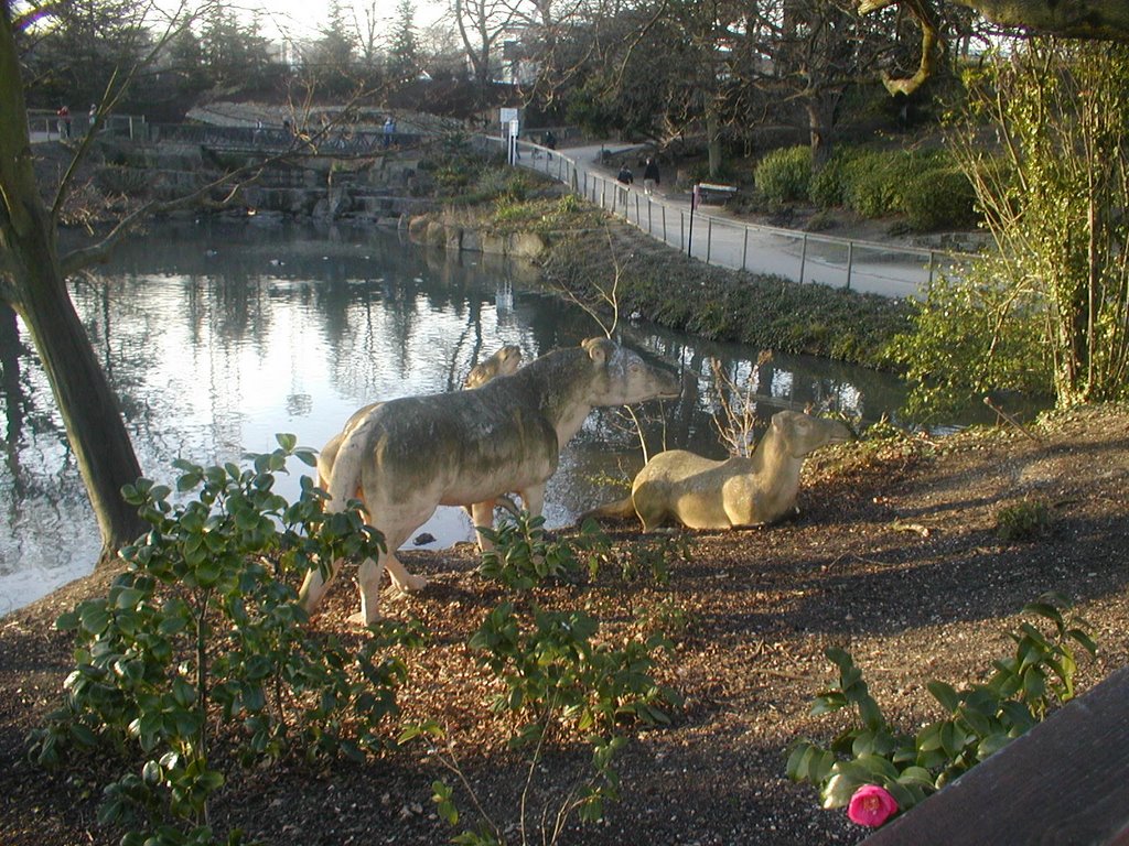 Crystal Palace - Victorian Dinosaurs by mdaniels