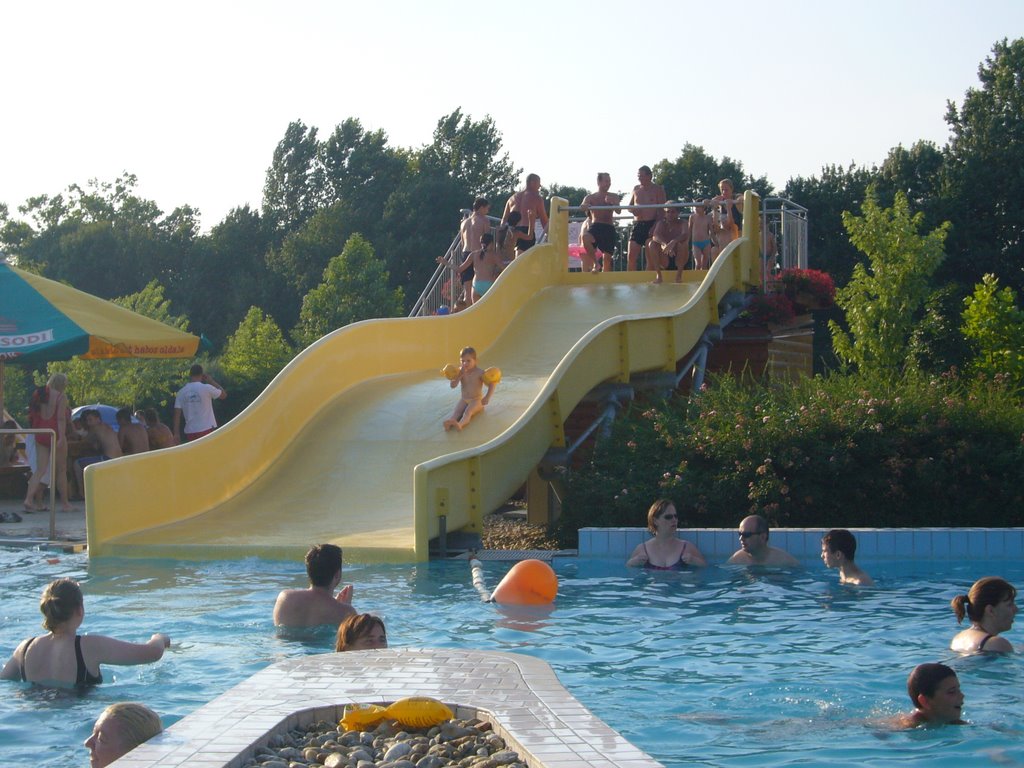 Slide in Lipót lido by Trafalgar