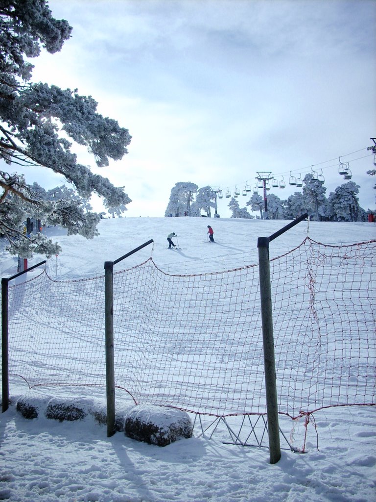 Puerto de Navacerrada Pistas de Ski by Jose A. M.A