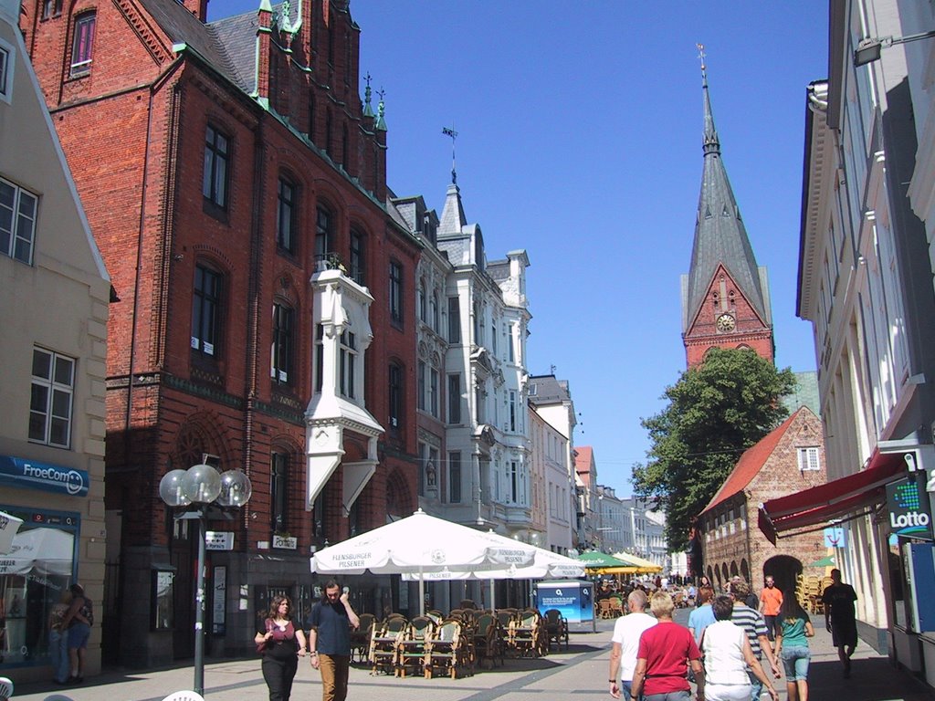 Flensburg - Gågaden. by Ole Nilsson