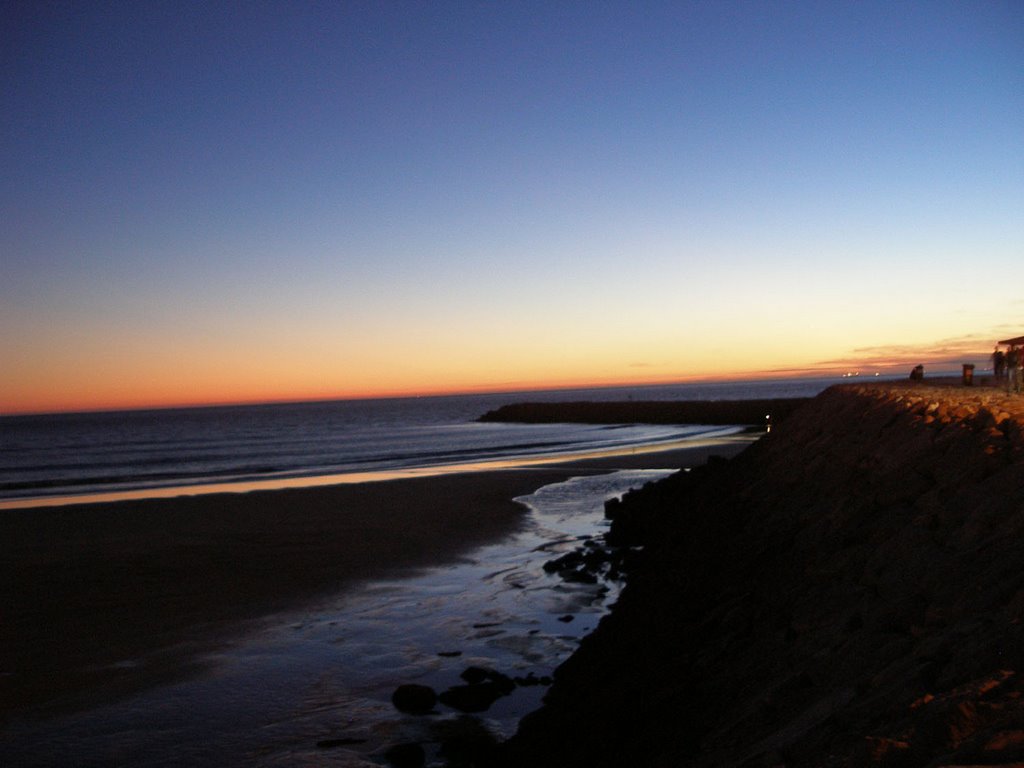 Costa Caparica, este by Richard Oplt