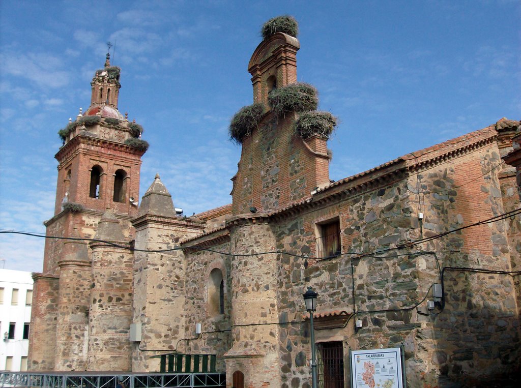 La Iglesia de Talarrubias, España by Miqlos