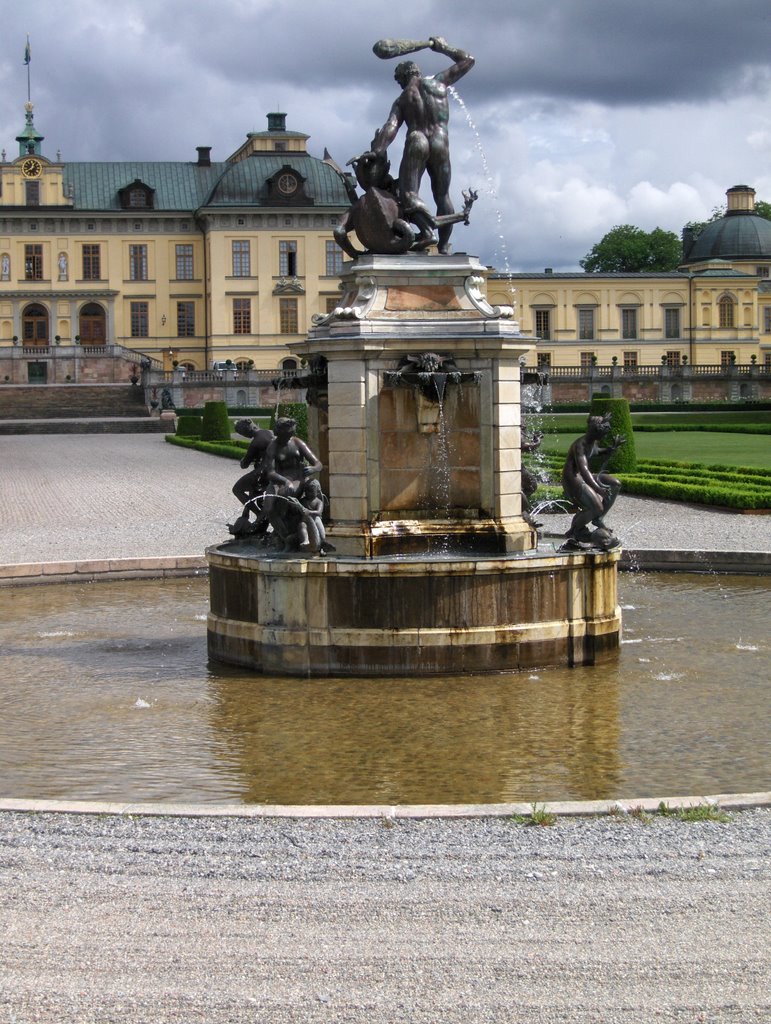 Drottningholm, Sweden by kenan akca