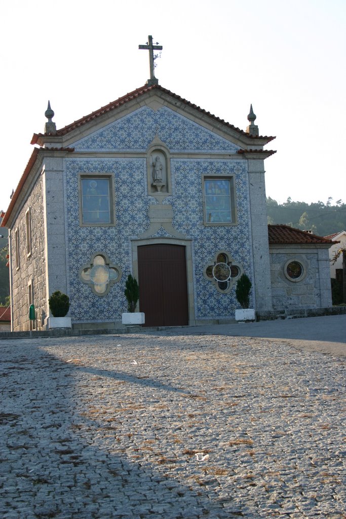 Eglise de Travassôs by Antiquidées