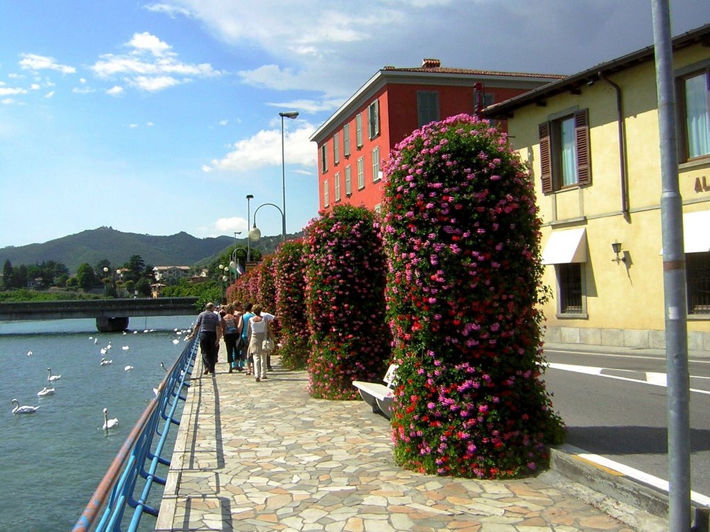 Lungolago di Sarnico by GIANNORIS