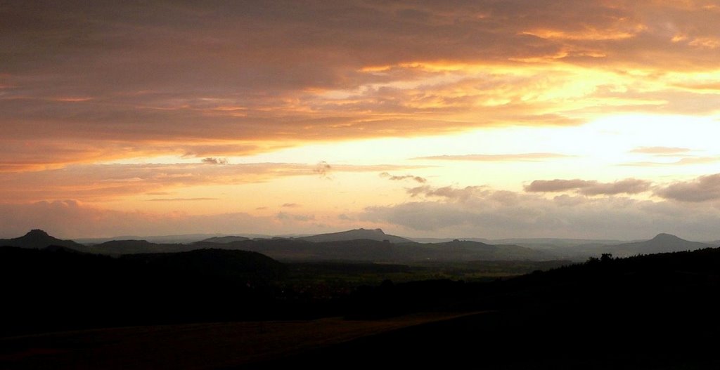 Abenstimmung im Hegau by herba