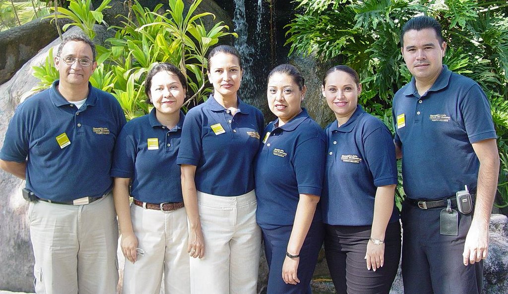 Equipo de Ventas del Hotel Barceló La Jolla de Mismaloya by José Arturo Contrera…