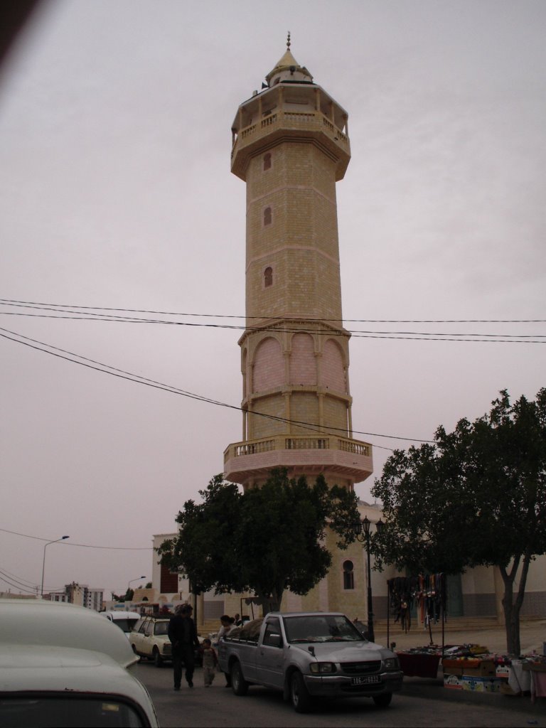 Medenine Minareto by massimo Silvestri