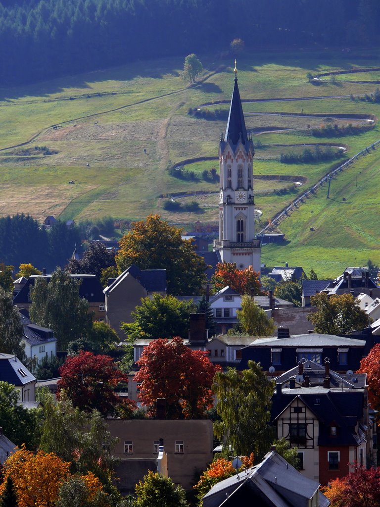 Kirche im herbstlichen Eibenstock by Muldenhammerer