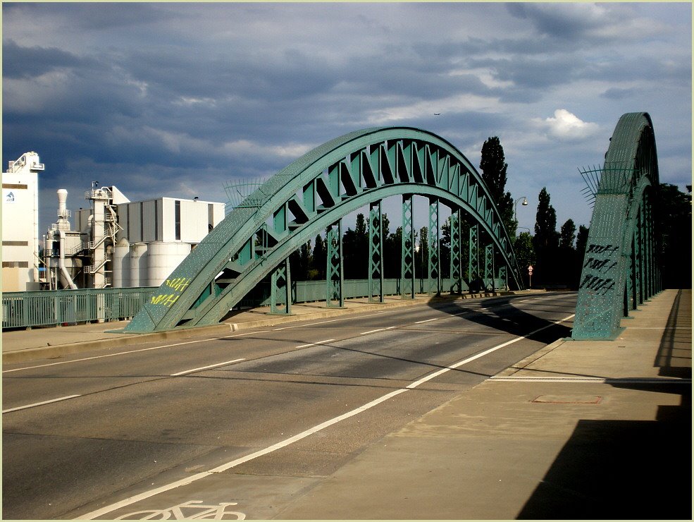 Honsellbrücke by ostendfaxpost