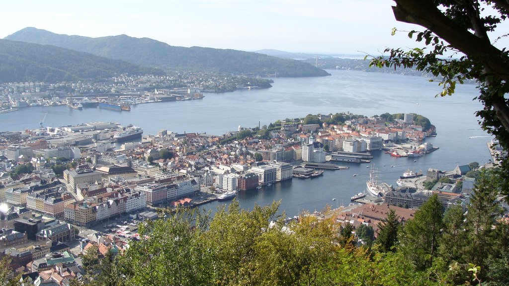 Bergen, Norway by 888666111