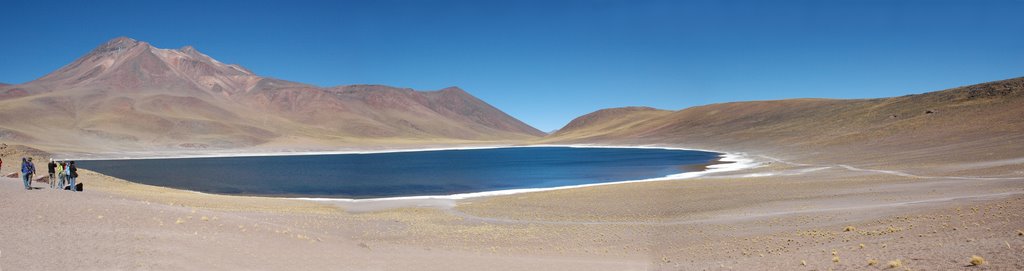 Chile, region Antofagasta, San Pedro de Atacama, Laguna Miniques con el Cerro Miniques en la izquierda (pano) by lorenzo piazzi