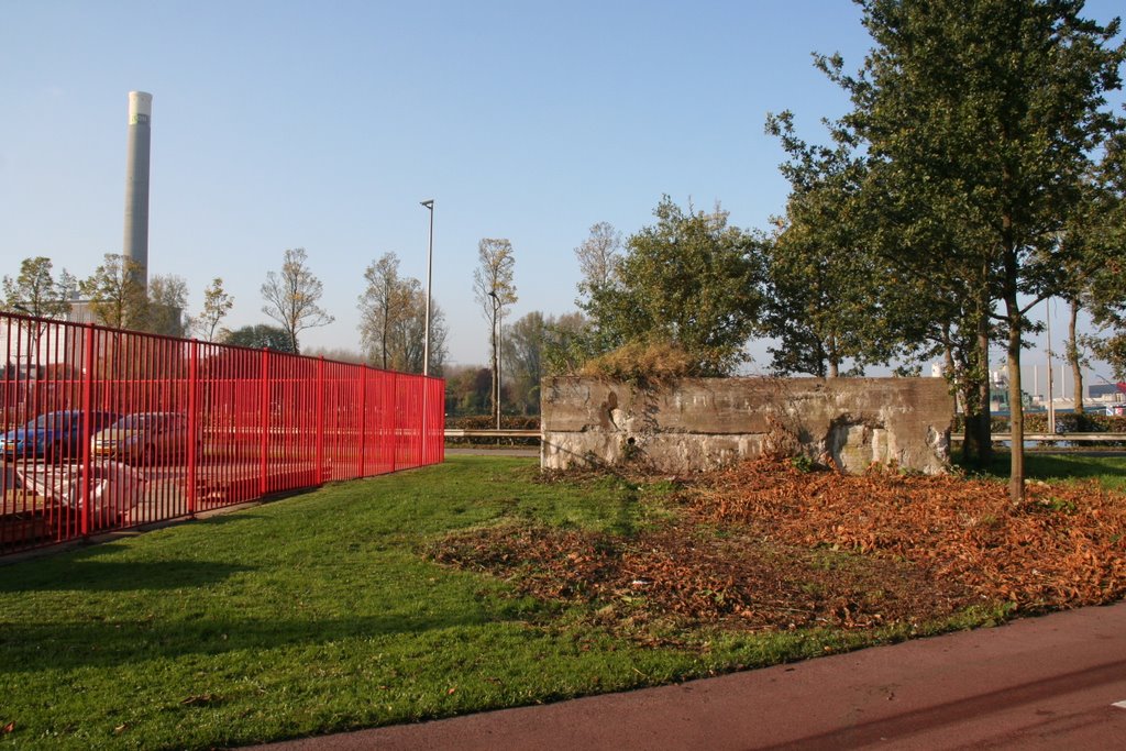 Bunker aan het Amsterdam-Rijnkanaal by Carl030nl