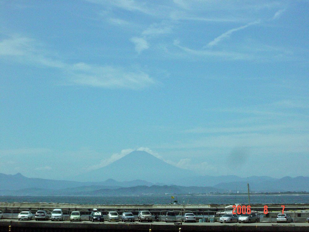 View of mount Fuji　from Enoshima island, in summer days. by Gabi Neo