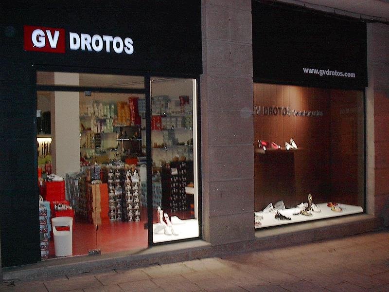 Tienda by villagarciano