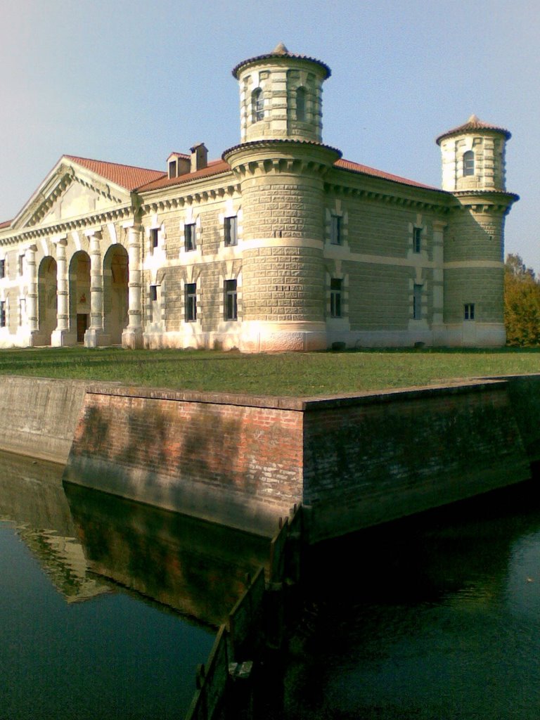 Palazzina di caccia Gonzaga by Matteo Nicolini