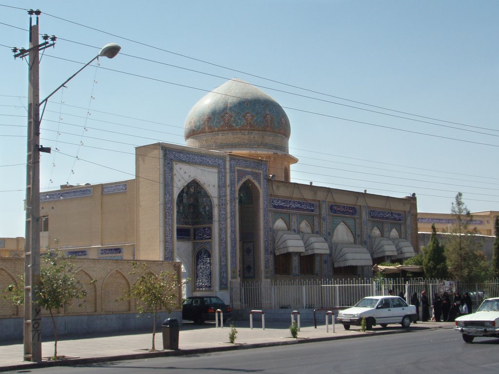 Mosque on Dastgheyb street by IPAAT