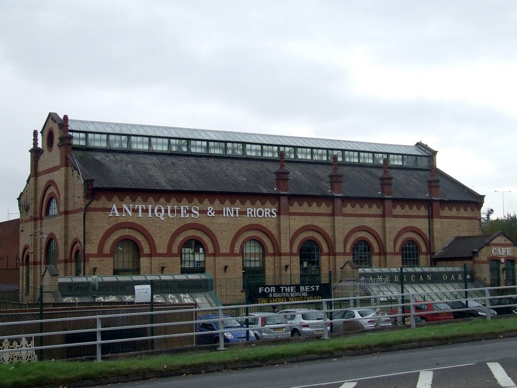 Pumphouse Antiques by AndrewDRees