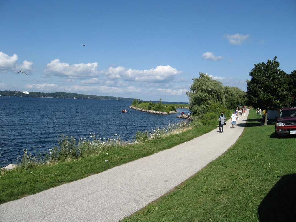 Barrie Waterfront/Lake Simcoe, Ontario, Canada by tonferns