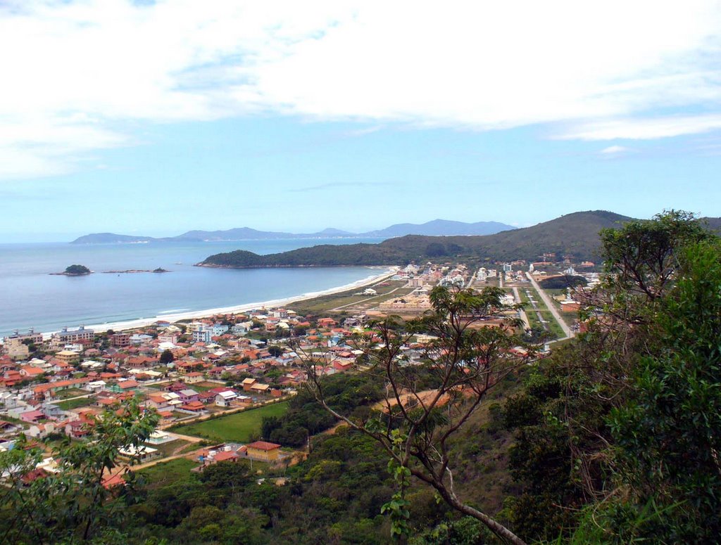 Praia de Palmas by Celso Rene Müller