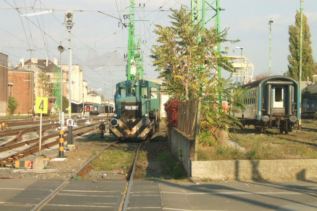 Munkában az M28 1007. [Győr; 2008. október 28.] by Czeili Gergő