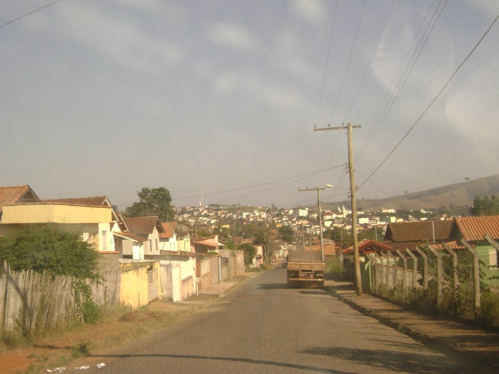 Indo ao centro da cidade de Areado, a morada dos peixes by Ro Fort