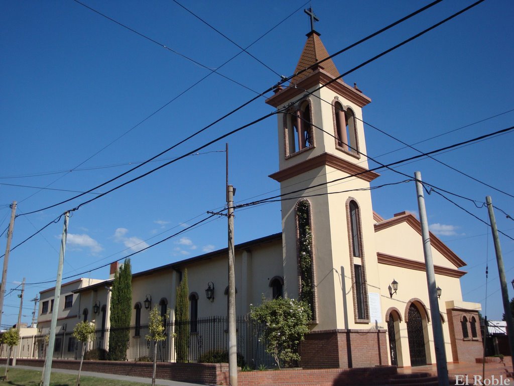 Iglesia Nuestra Sra. de Nazaret en Nuevo Alberdi, Rosario, Santa Fe, Argentina by El.Roble3