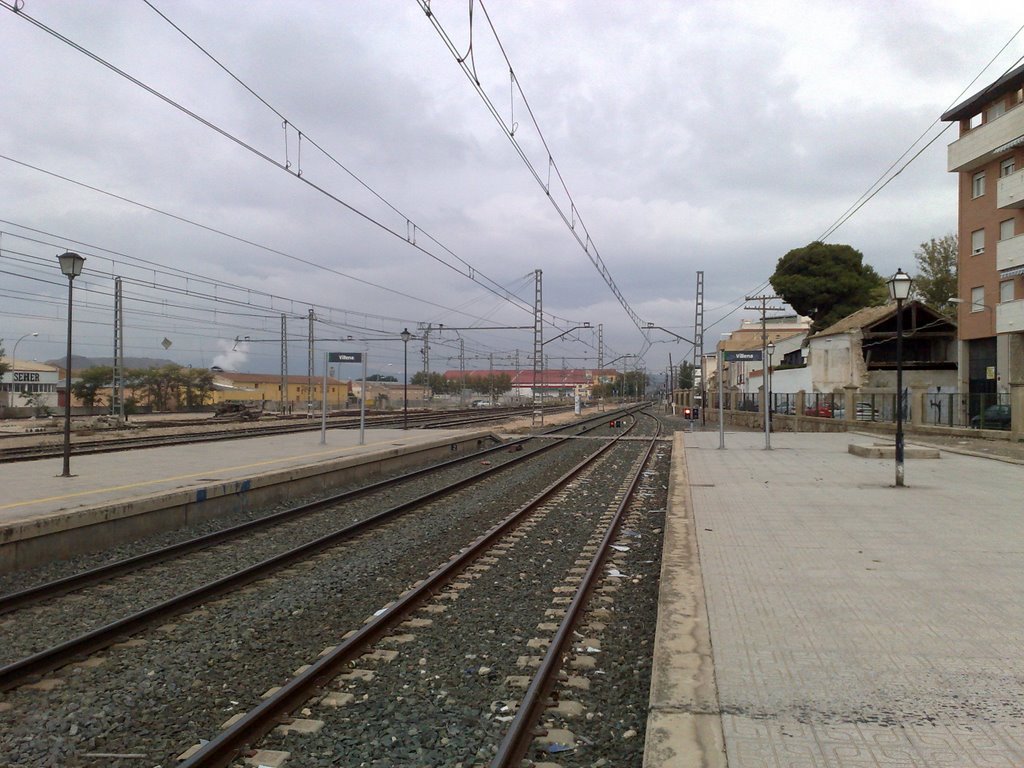 Vías del tren camino de Albacete by Nacho Grosso