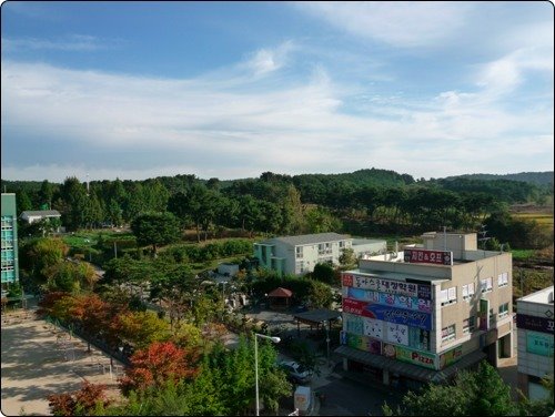 Daejung Elementary School behind Landscape 2 in Taejeon by jeonghoon moon