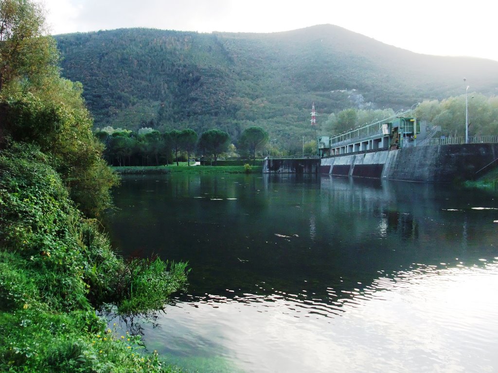 Marmore TR. la chiusa che devia il velino per la cascata by Silvano Saveri