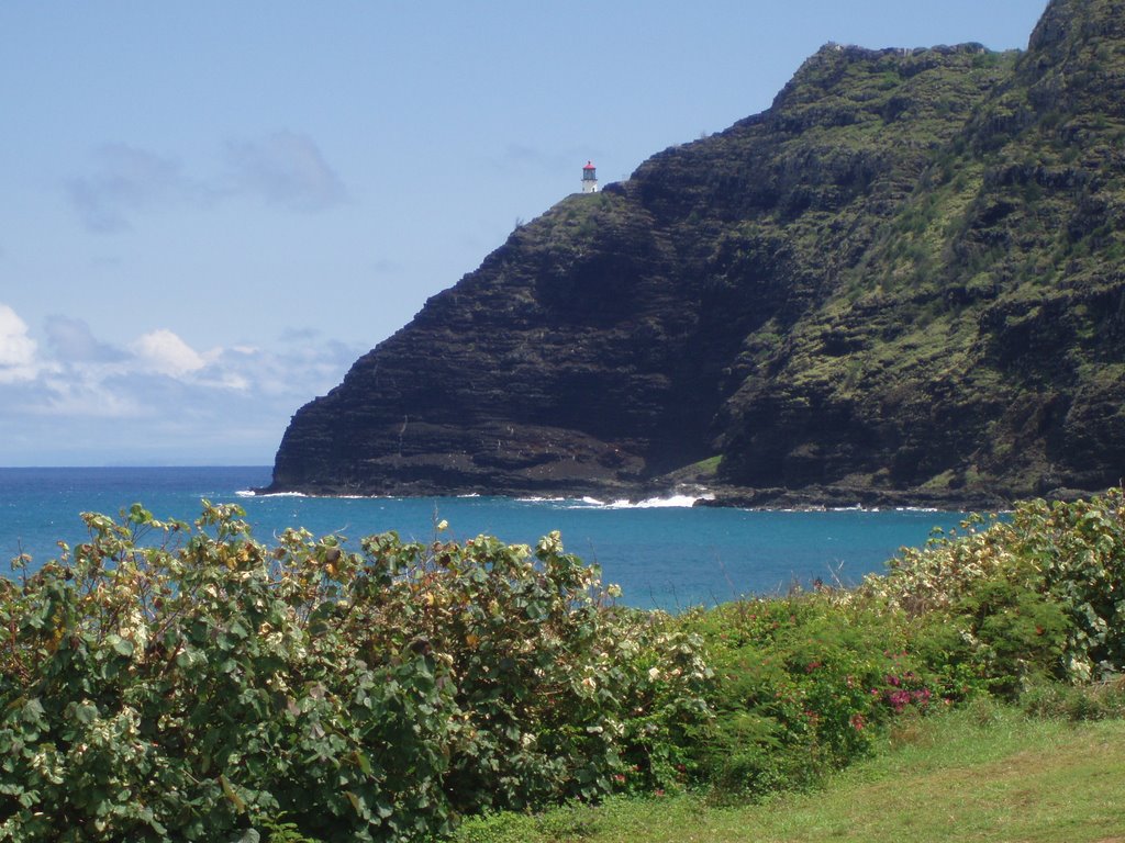 Makapuu Lighthouse by sklz