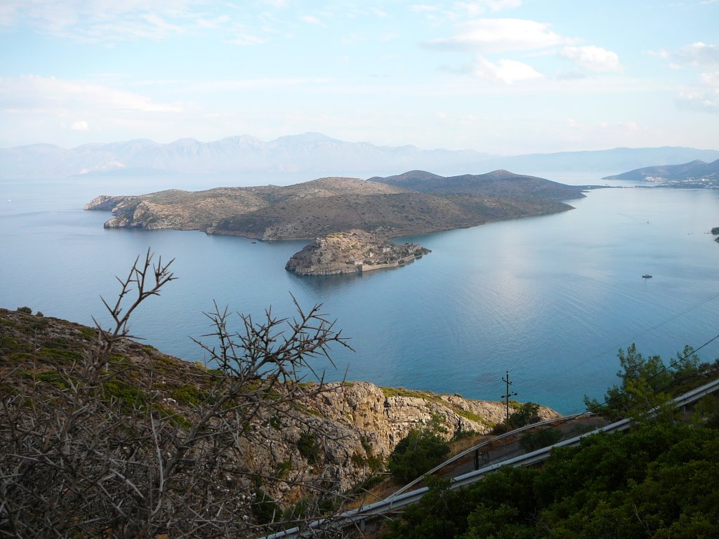 Plaka, view on Spinalonga island by fvnh